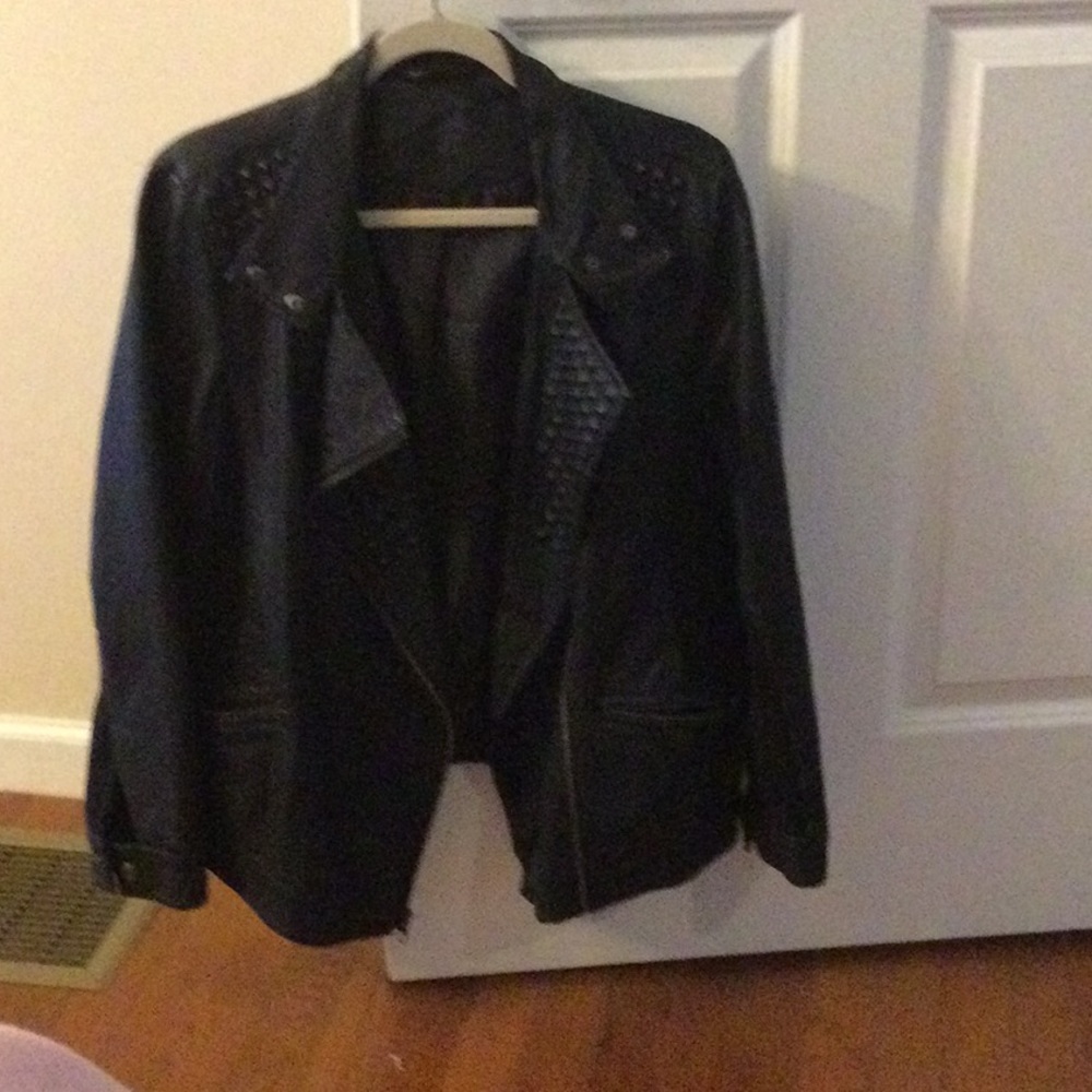 Leather Jacket - Picture 2 of 7